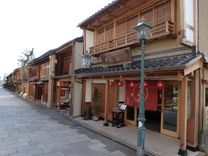 Higashi Chaya District